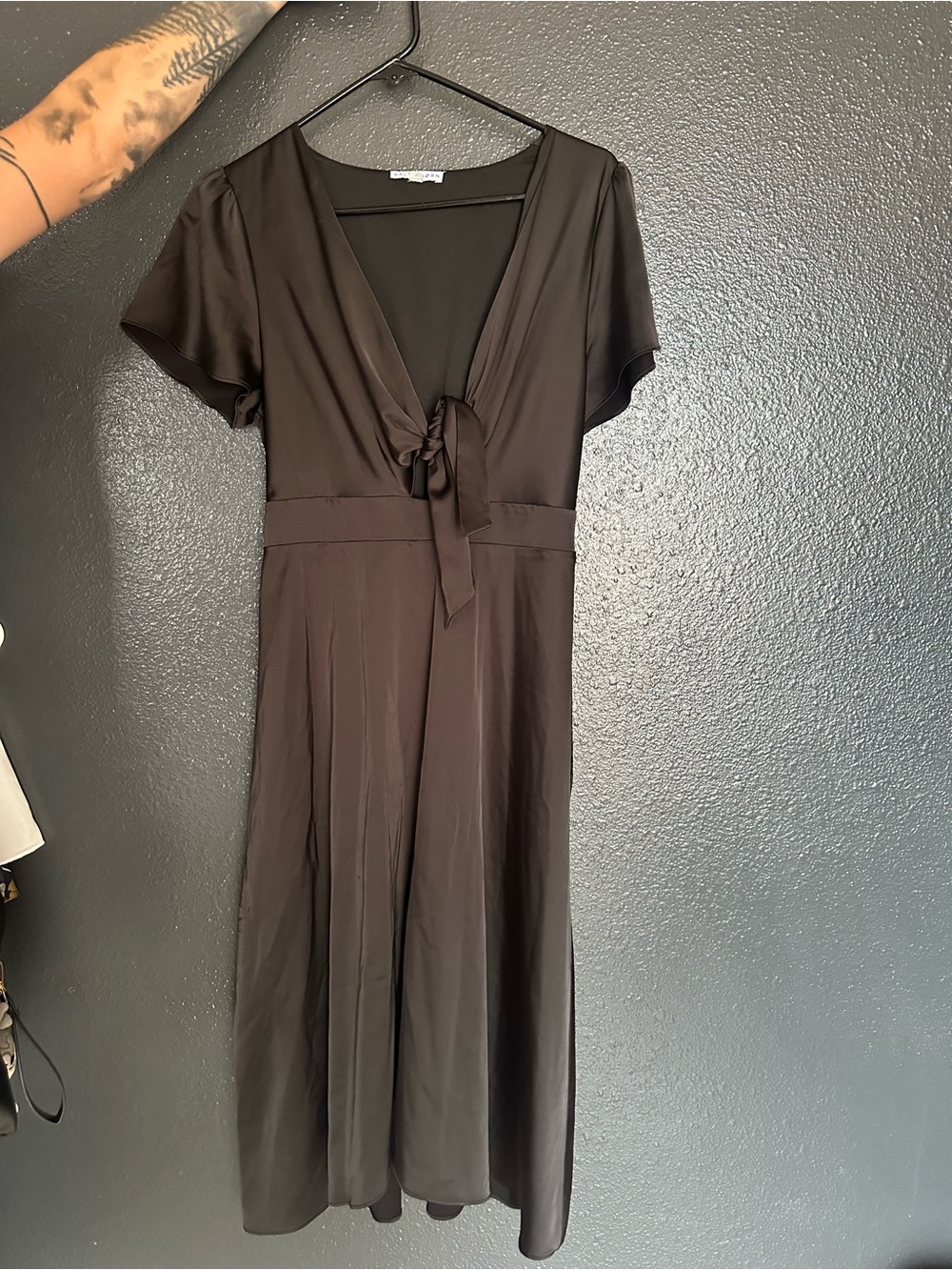 Baltic Born Black Tie-Front Midi Dress - Picture 2 of 4